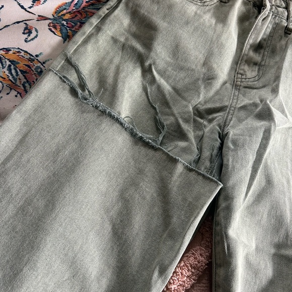 Jeans - Picture 4 of 5